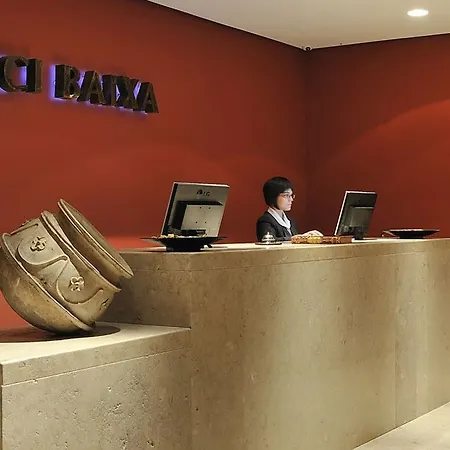 Отель Vincci Baixa 4*