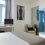 Отель Vincci Baixa 4*